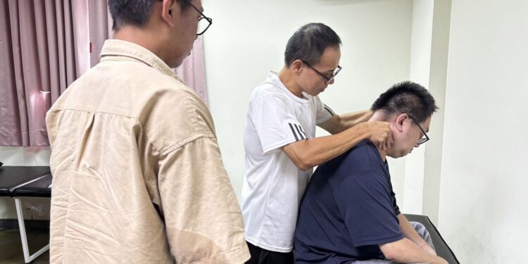 苗栗視障按摩職訓開訓　翻轉人生從手開始 點亮職涯新希望