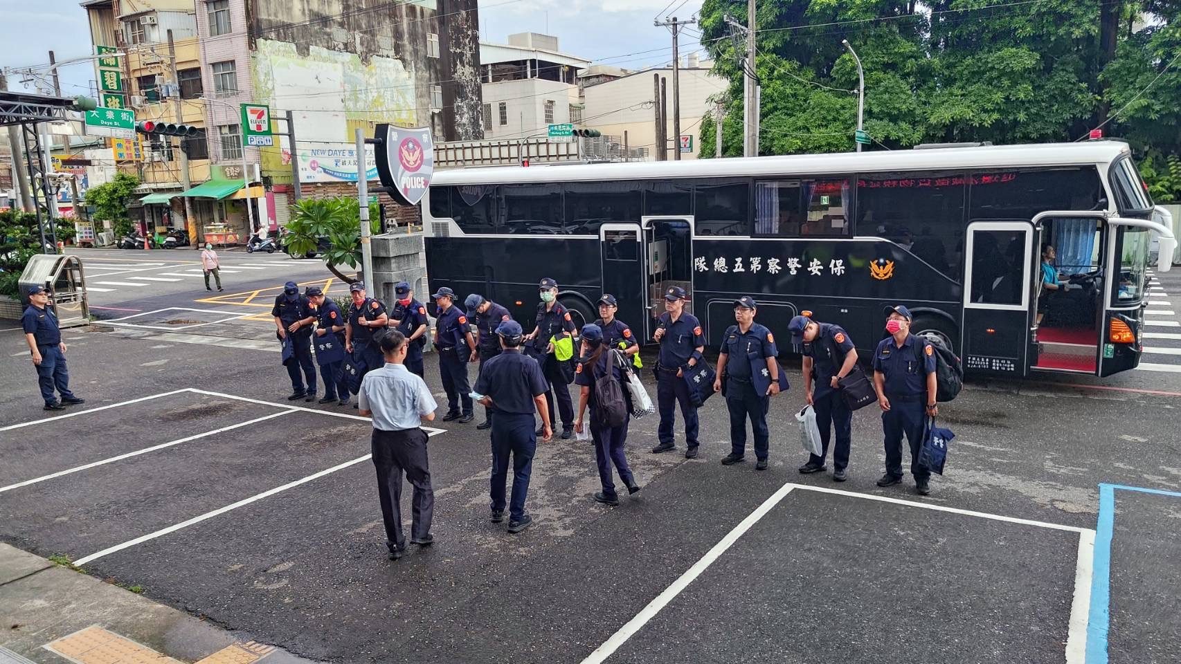嘉市警動員80警力啟動「封閉式路檢」　強力掃蕩酒毒駕
