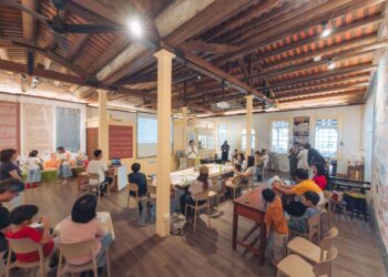 微冊食光漫遊土庫萬得醫院登場　融合繪本文學與油香封存地方風土記憶