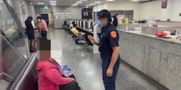 民眾外出找工作沒錢回家 暖心內埔警主動幫忙暨內埔警訊