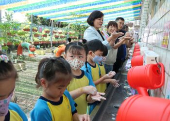 落實正確洗手遠離腸病毒威脅　攜手幼兒園學童示範防護口訣共同守護健康