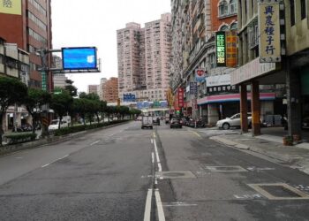 提升道路品質與行車安全!新北養工處9日起陸續辦理八里、三重重要道路夜間銑鋪工程