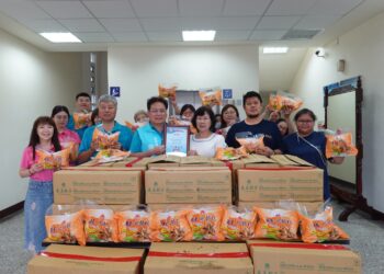 慰勞花蓮市清潔隊 松成號致贈端午肉粽