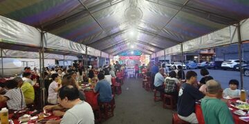 十道黑豬料理征服味蕾　屏東辦桌推廣國產黑豬肉吸引民眾熱情參與