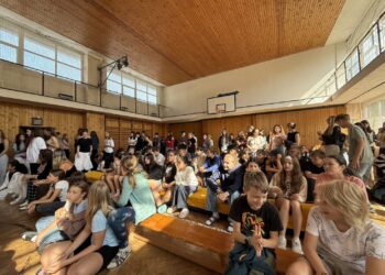 從屏東到布拉格——國立屏東大學師資生走進捷克教室　展開海外教育見習