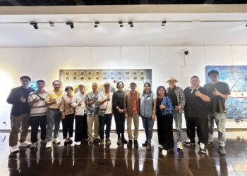 島嶼漂移-洪明爵個展-  解構人類中心主義！在AI時代，藝術家走進小琉球，用身體、抽象肌理、裂解與重構當代抽象繪畫