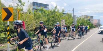 家齊高中橫跨台南、高屏海角山崖輪行送愛 以雙輪實踐行動學習與偏鄉關懷
