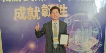 花蓮慈濟醫院醫師李宏滿跨界典範  榮獲中國工程師學會「工程論文獎」