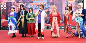 鹿港慶端陽千人踩街嗨翻小鎮  「COSPLAY踩街嘉年華」動漫角色現身鹿港
