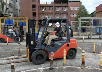 等當兵不浪費時間!新北推「畢業役男免費職訓班」即日起報名 超熱門AI、Excel課教到會