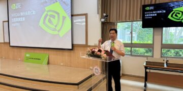 號召師生同步連線觀看黃仁勳演講　東吳大學打造人文AI智慧校園迎戰新世代