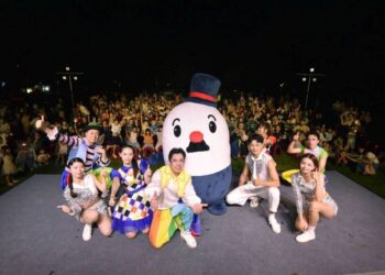 紅鼻子馬戲團現身夏日劇場 大小朋友共度歡樂時光