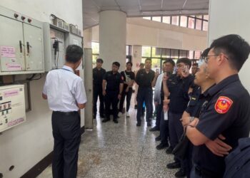 婦人遭網戀詐騙　東港警透過「打詐一點通」即時攔阻暨東港警訊