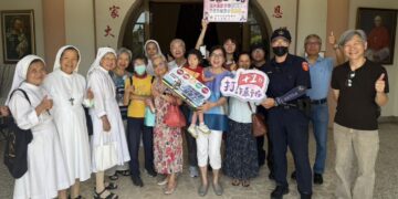 嘉市警前進教堂宣導反詐騙與道安 深化社區警政守護民眾安全不遺餘力