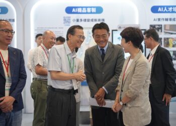鞋業與織品設計業者導入AI 經濟部臺北鞋展設互動專區