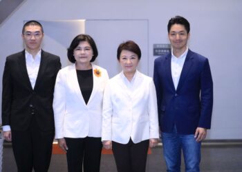 「中聯毒油風暴」炸出政壇奇蹟?陳學聖揭秘盧秀燕「上善若水」的隱形整合力