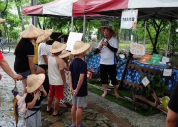 六堆園區農事學堂插秧體驗登場 親子下田感受客庄農耕文化
