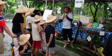 六堆園區農事學堂插秧體驗登場 親子下田感受客庄農耕文化