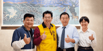 不只會問政，更要陪人民一起找答案 薛兆基打造法律、保險、人生決策三大公益服務團隊　8月12日正式啟動  選民走進服務處，帶來的不一定都是政治問題