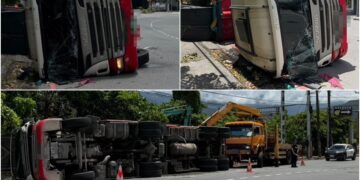 影音/疑因轉彎不慎翻車 曳引車駕駛受傷送醫
