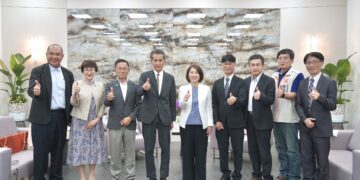日本茨城縣笠間市長率團拜會屏東縣長 雙方盼深化農業、產業及教育合作