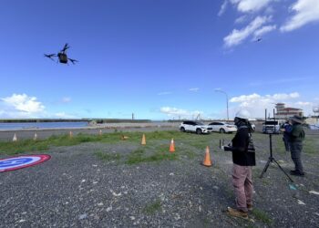 屏東領航無人機物流商業驗證　率先實作跨海與校園智慧運送