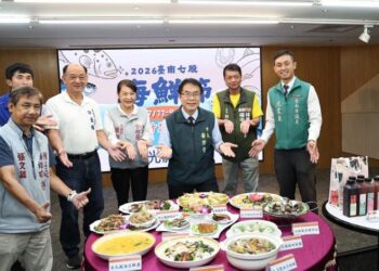 暑假玩七股正是時候　挖文蛤、吃海鮮 感受台南濱海魅力