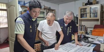 95歲榮民墨香傳情感謝輔導會  致贈三幅珍貴墨寶感謝長年來關懷與照顧
