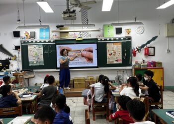 影音/灃食教育基金舉辦營養5餐暑期實驗教學營   讓學生把健康帶回家庭