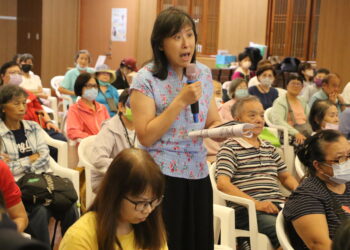 張家銘醫師雙和靜思堂開講強調精準健康管理應從疾病發生前做起