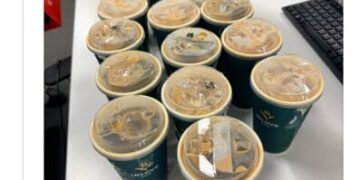 萬家福社群開張送暖 品牌小編海巡簽到喝咖啡