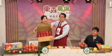 黃偉哲化身「最強農產推銷員」 台南愛文芒果直播3千公斤完售