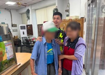 九旬失智翁獨自搭車迷途 潮州警「嗶」愛心手鍊助返家