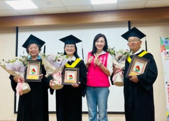 林園大寮議員李雨庭的日常|百花耆放,精彩綻放