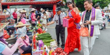 結合美善與愛！世界年度夫人先生紫南宮公益音樂會 攜手傳遞和平正能量