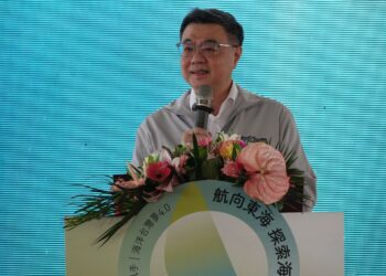 「光腳號」揚帆航向沖繩!岳明國中小學小帆手展開跨海接力挑戰 海委會鼓勵小帆手面向海洋接軌世界