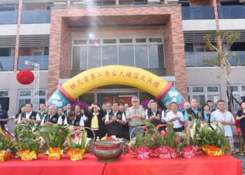 全台首創宗教膠囊旅館!白沙屯拱天宮第二香客大樓落成 鍾東錦大讚「看山看海一覽無遺」