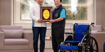 響應好日子愛心大平台 埔墘福德宮捐贈輪椅並資助埔墘國小學童