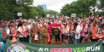 響應蔬食與環保理念  金光明寺路跑活動捐贈千公斤白米關懷弱勢
