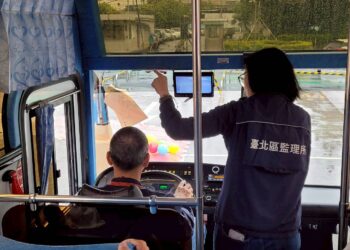 新北市響應機車安全月　攜手台北區監理所強化高齡者交通安全宣導