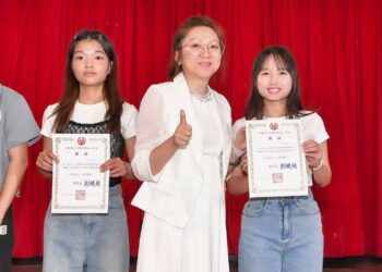 紅心字會默默付出37年為「心納家庭」子女 不動產智慧平台「房多多」響應捐助向日葵獎助學金