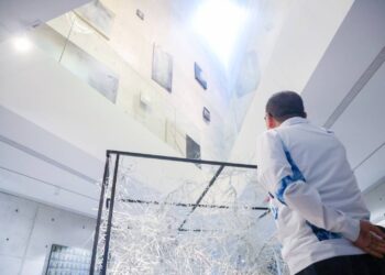 侯友宜參訪江賢二藝術園區 交流城市觀光與文化發展經驗