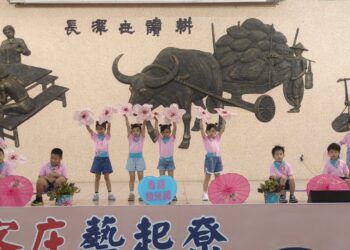 長治客庄「藝起尞」嗨翻全場！紙傘彩繪、薑餅屋DIY秒殺　舞動客家魅力