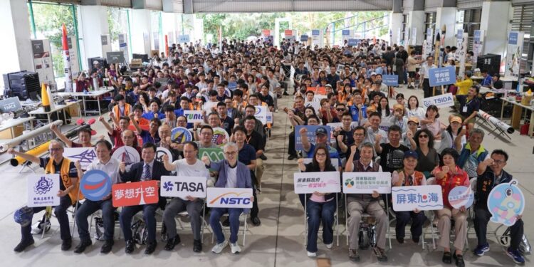 第二屆台灣盃火箭競賽盛大開幕　屏東攜手中央培育太空人才