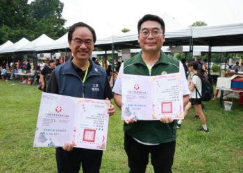 仁武大社鳥松大樹區議員邱俊憲參與助學愛心滿滿，不讓家境困難的孩子孤單