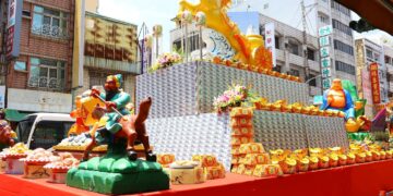 嘉義「輪普」城隍廟熱鬧揭幕 首亮相兩千萬打造「金馬奔騰躍諸羅」
