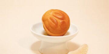 「把月亮提著走」 大地酒店「相聚成緣」中秋禮盒雅致登場