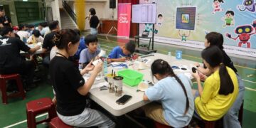 臺南攜手美光4梯晶片營　從晶片、AI到機器人　培養邏輯思維與科技實作力