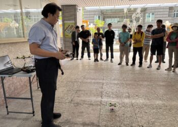 無人機足球來校展示 屏大將投入相關技術開發
