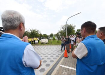萬善祠暨范苟祠安奉圓滿!苗栗縣府辦祈福法會 紀念石碑揭幕巧現「達摩奇景」